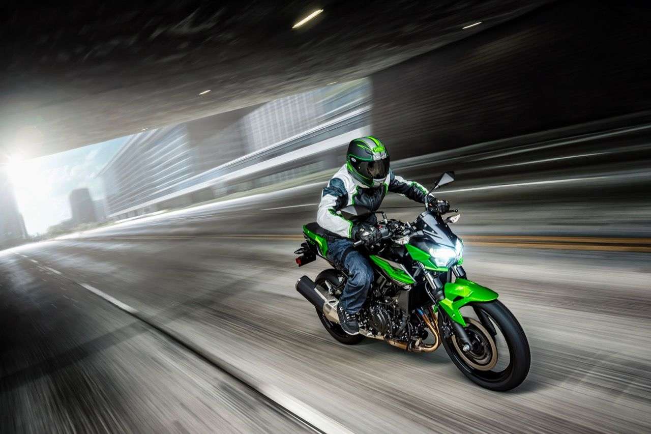 Kawasaki Z400: Ein neuer Star in der Naked Bike Einstiegsklasse?