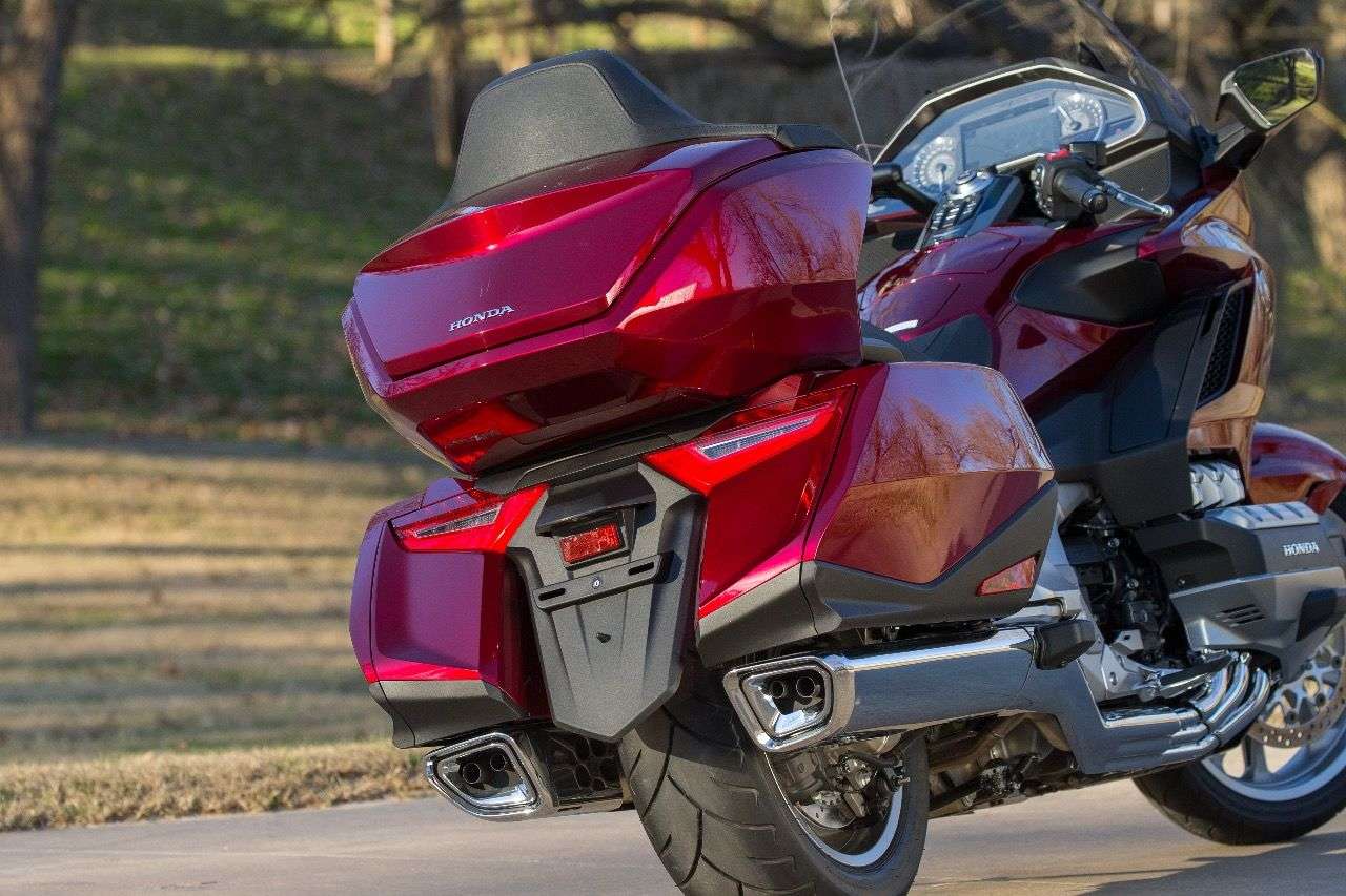Der Lohn: die Honda Gold Wing 2018 besitzt ein markant schlankeres Heck.