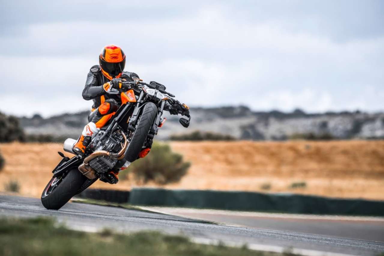 Am Sprung nach Österreich: KTM 790 Duke mit völlig neuem Reihen-Zweizylinder.