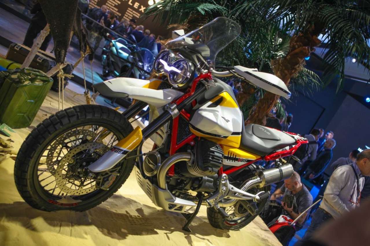 Moto Guzzi V85 Concept: Ein völlig neuer 850er-Motor mit 80 PS wird zukünftig eine Mittelklasse-Modellfamilie befeuern. Erster Vorbote ist das witzige Adventurebike. Marktstart der Serienversion: 2019.