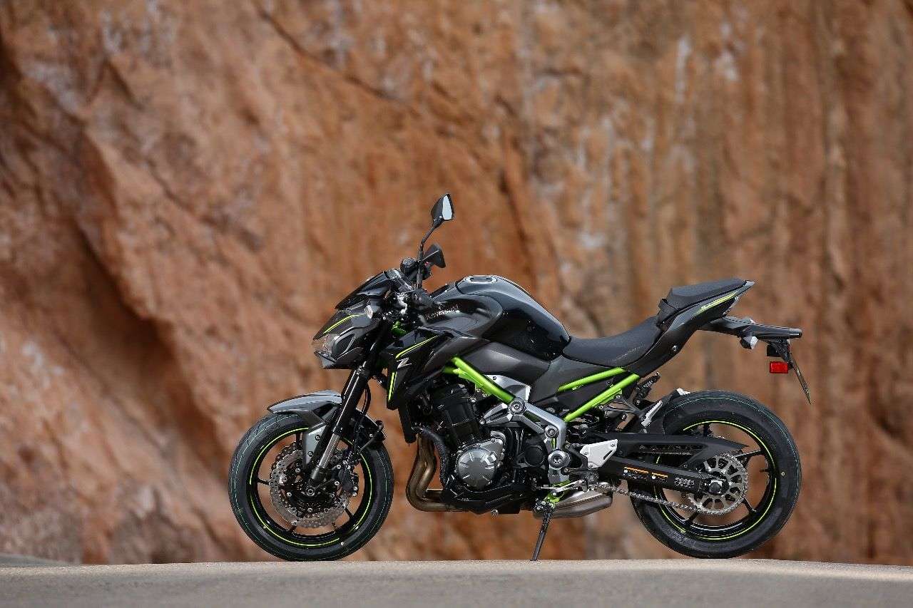 Ebenfalls neu: Die Schwinge der Z900 wird nun aus Aluminium gefertigt.