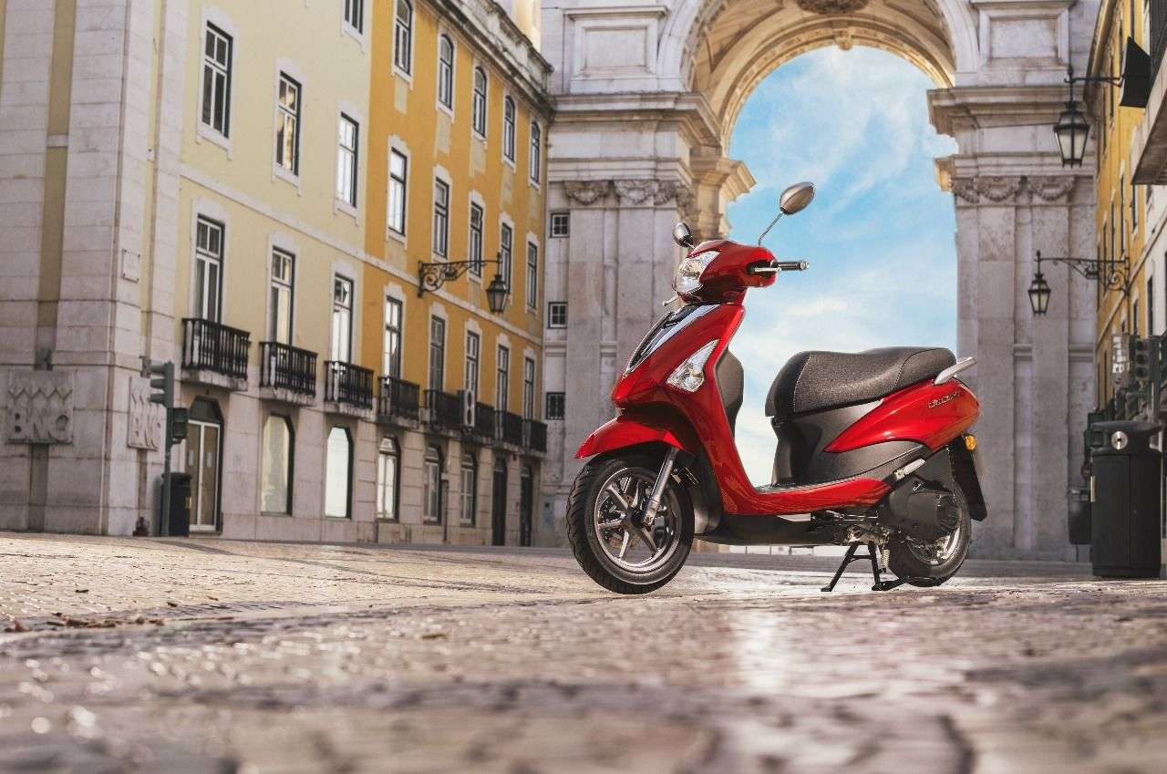 Yamaha D'elight 2017