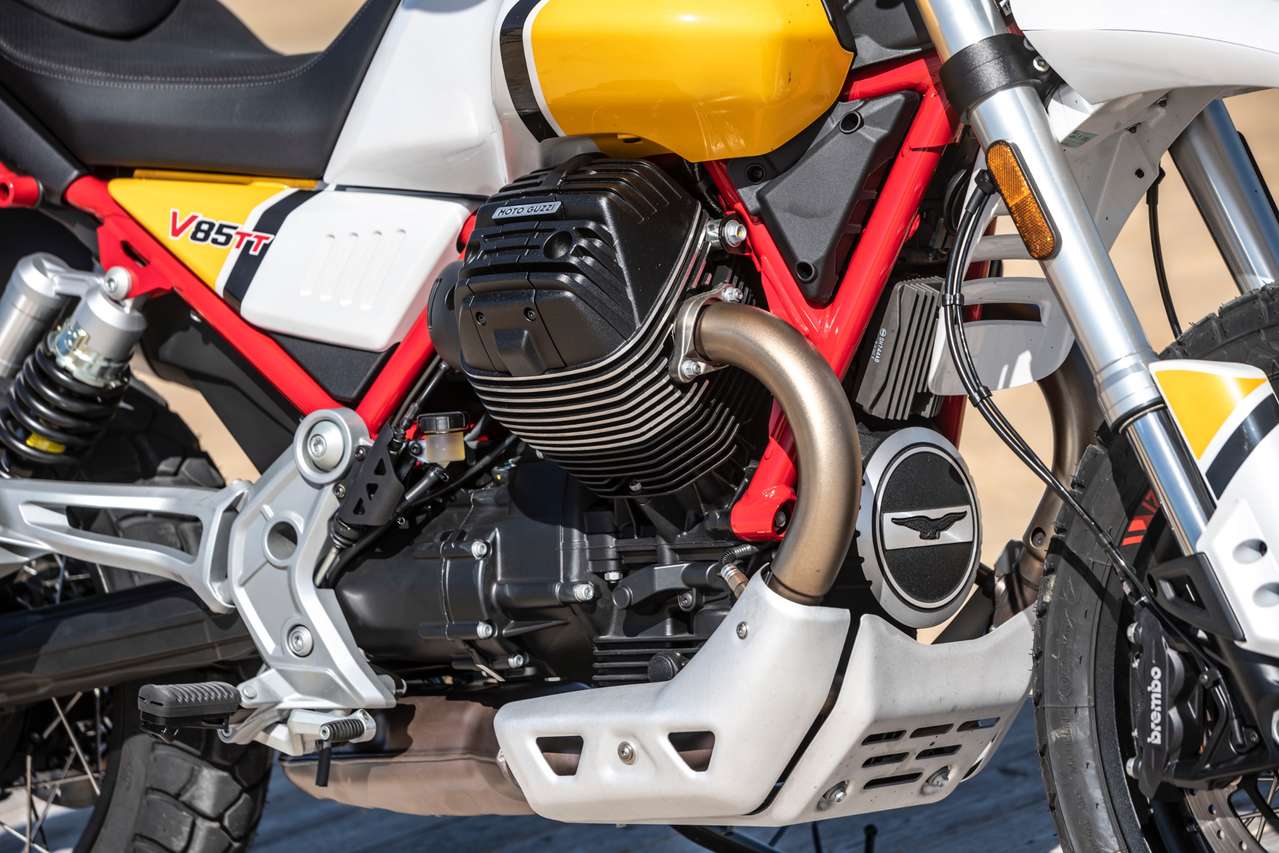 Gleicher Hubraum wie der V9-Motor, aber doch völlig anders – und mit 80 PS deutlich stärker.