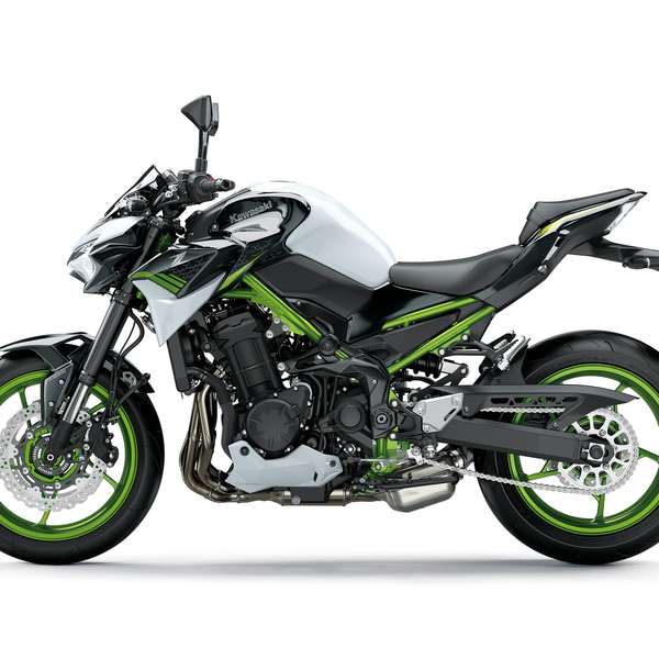 Kawasaki Z 900 2021 Pearl Blizzard White/Metallic Spark Black