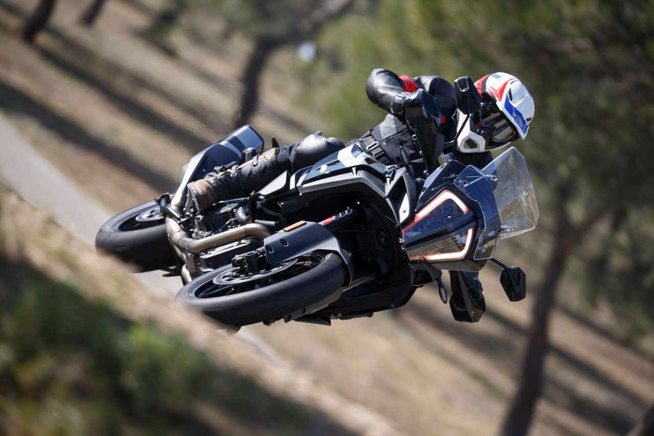 KTM 1290 Super Adventure S – die Steuer bleibt nahezu unverändert. Foto: Jörg Künstle