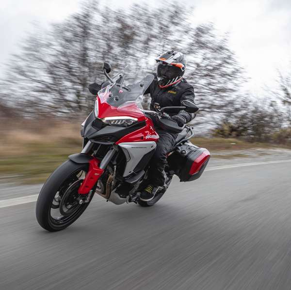 Die neue Multistrada V4: Schöner, schneller, sensationeller.