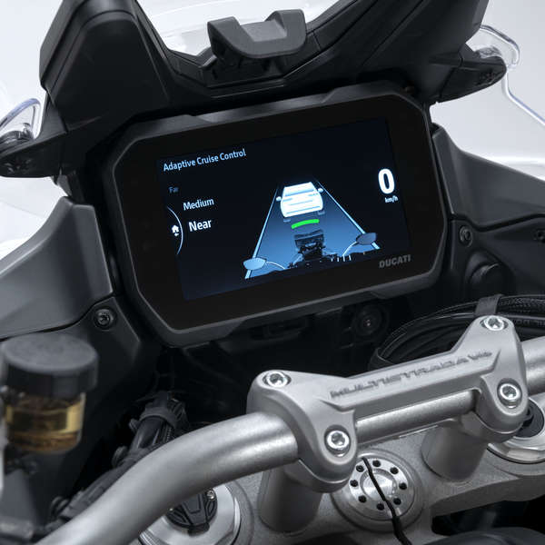 Am TFT-Display kann man den Abstand in vier Stufen einstellen.