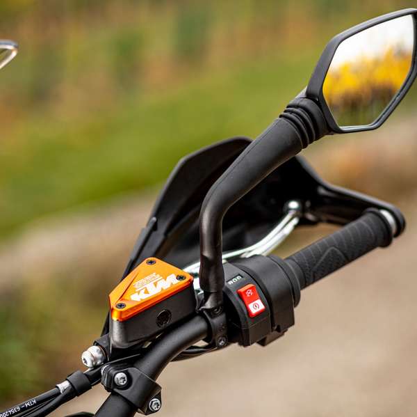 Eloxierte PowerParts hübschen die Optik auf
