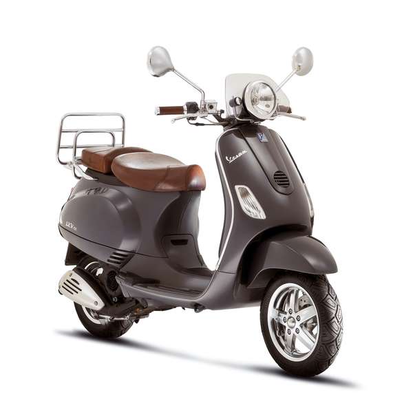 2006: Vespa LXV