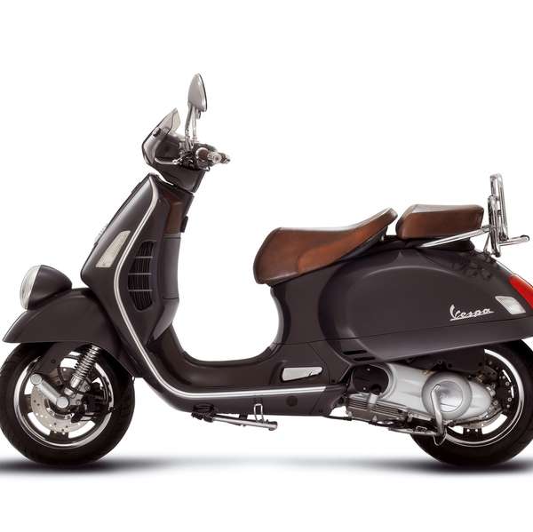 2006: Vespa GTV