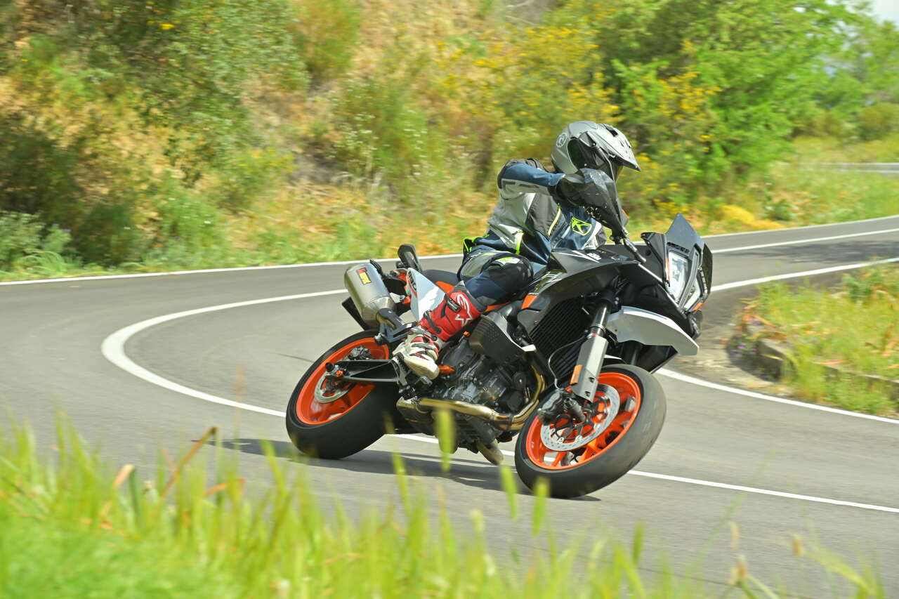 KTM 890 SMT 2023