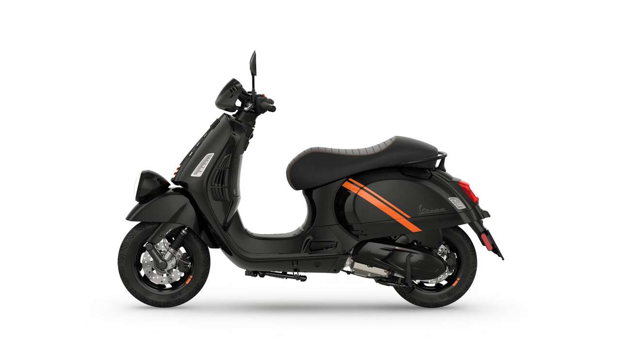 Vespa GTV Nero