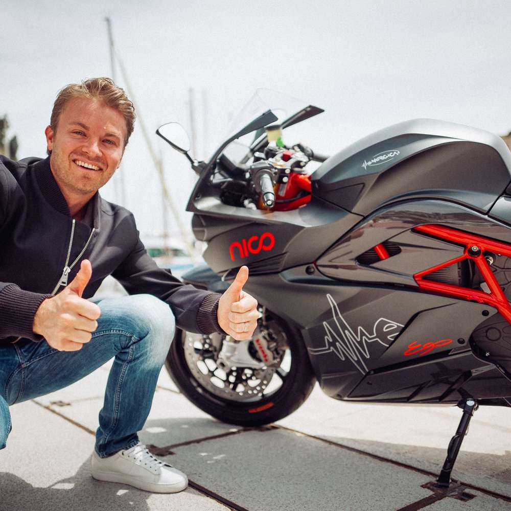 Nico Rosberg mit seiner Energica Ego