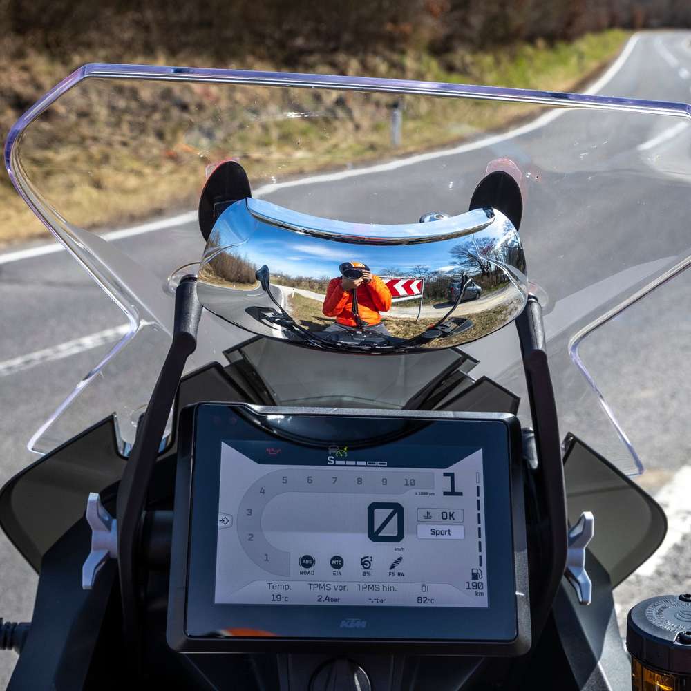 zentraler Rückspiegel für Motorradfahrer
