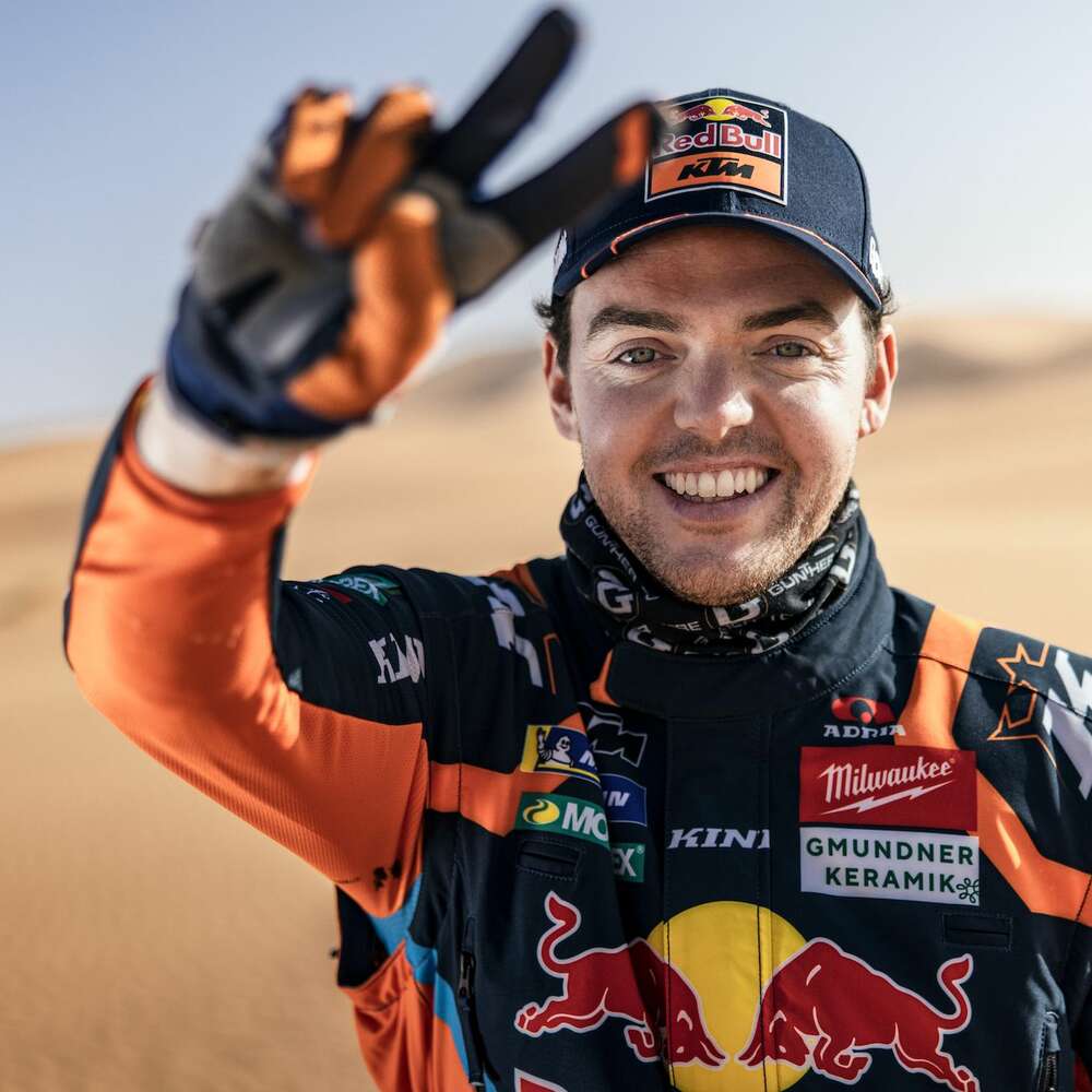 Matthias Walkner in der Wüste Porträt vor Dakar Rallye 2023