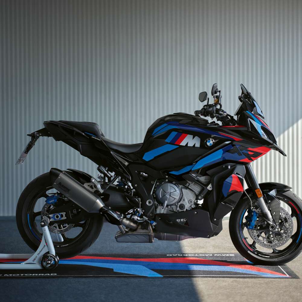 BMW M 1000 XR