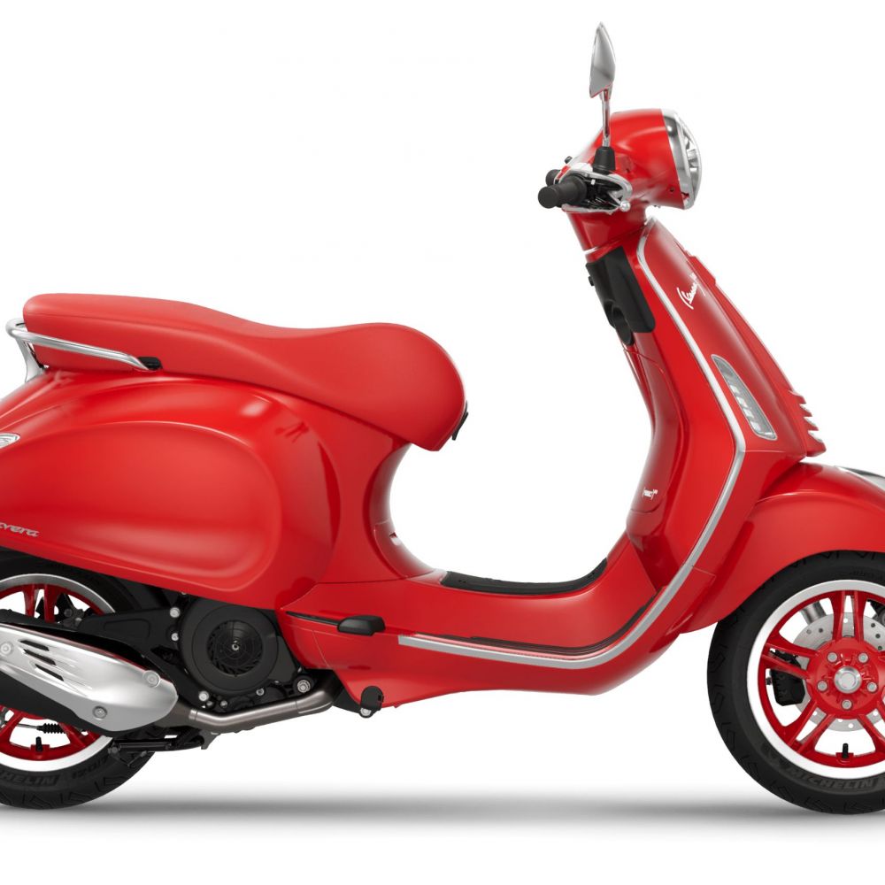 Vespa Primavera Red 2024