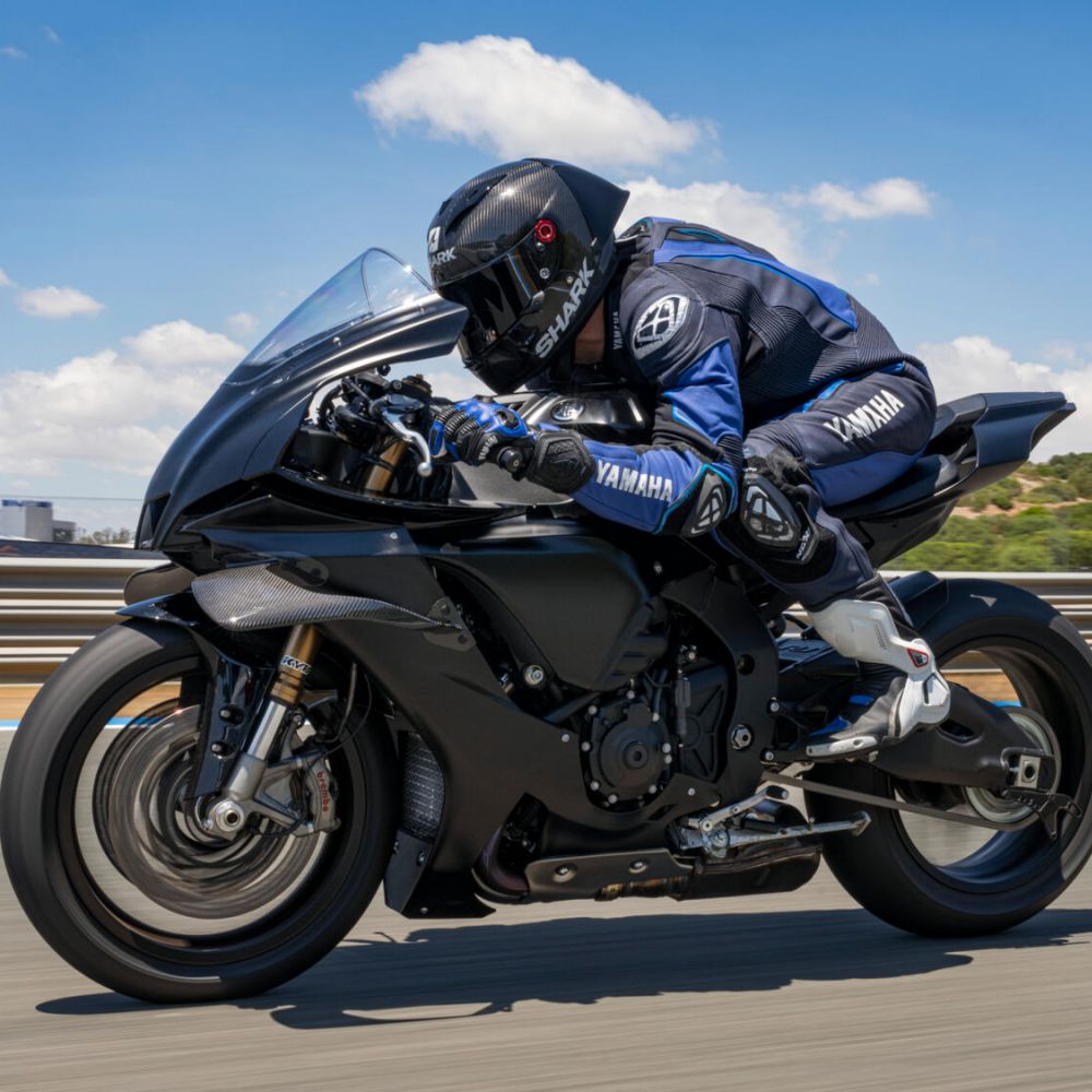 Yamaha YZF-R1 Race