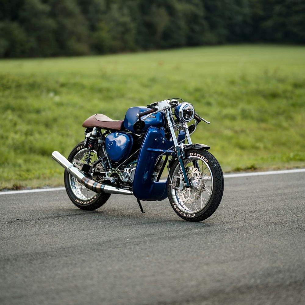 Custombike Foto von Julian Hochgesang/Unsplash