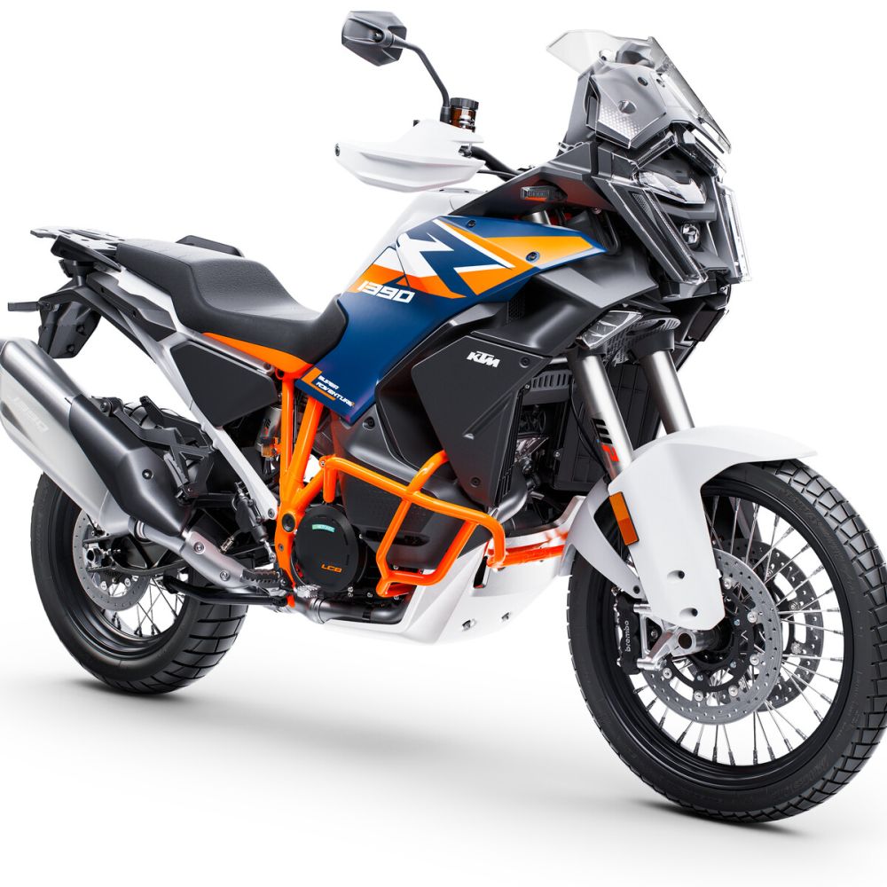 KTM 1390 Super Adventure R Modelljahr 2026 stehend seitlich von vorne