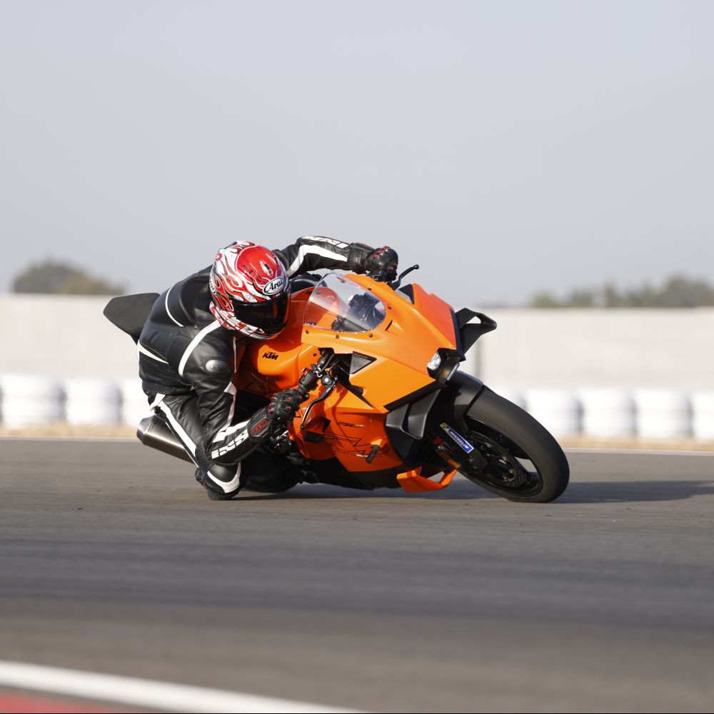 KTM 990 RC R in Action