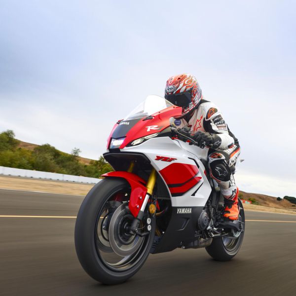 Aritkelbild zum Artikel: Update: Yamaha R7