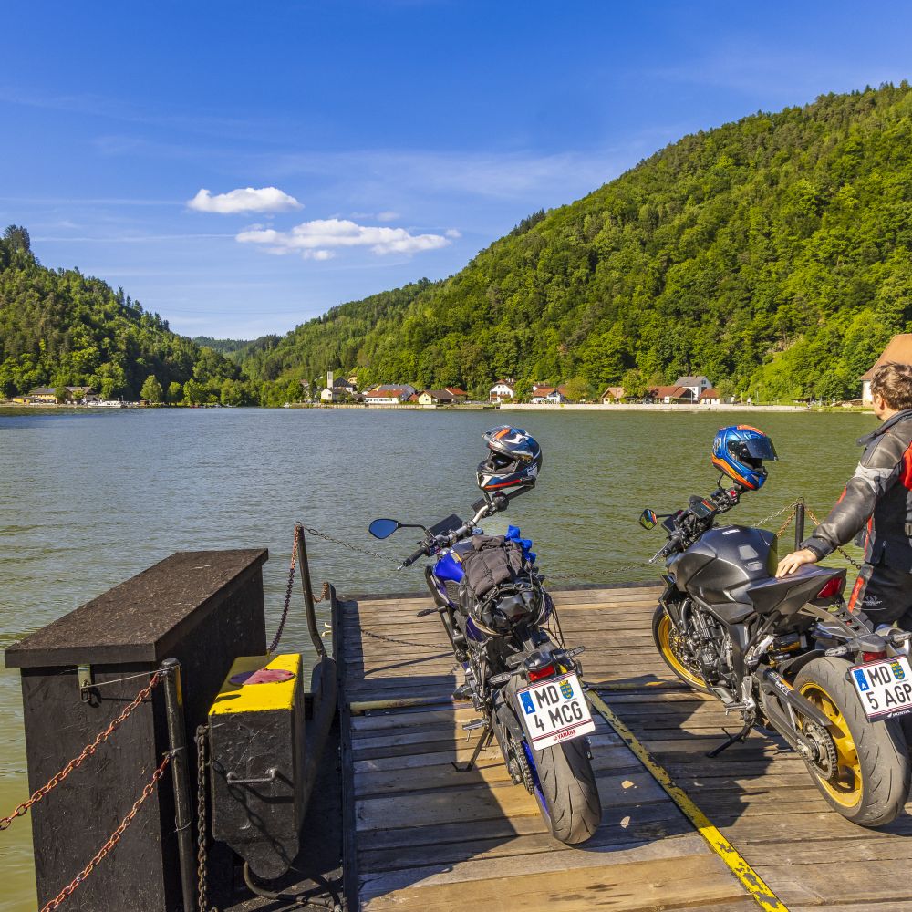 Weekend-Reise Mühlviertel in Motorradmagazin 4/26 mit Honda CB1000 Hornet