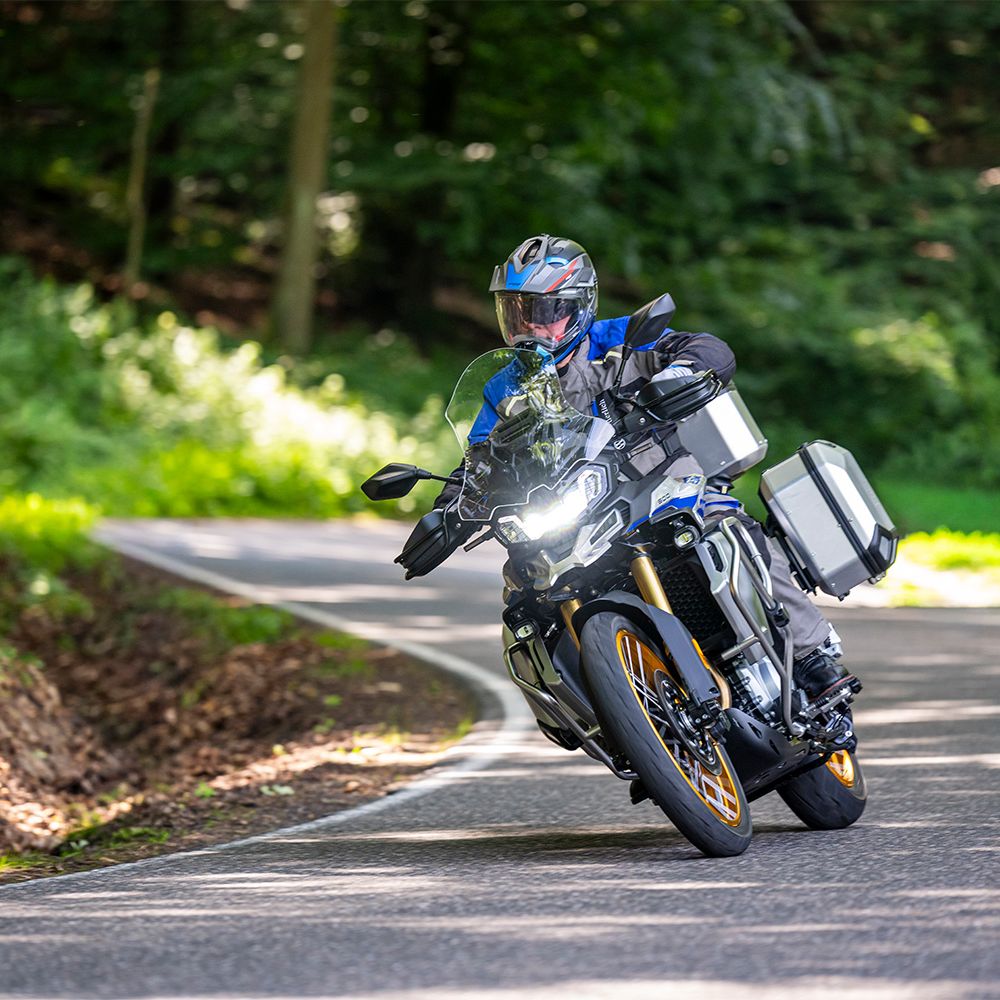 Voge DS900X mit Zubehörteilen von Wunderlich