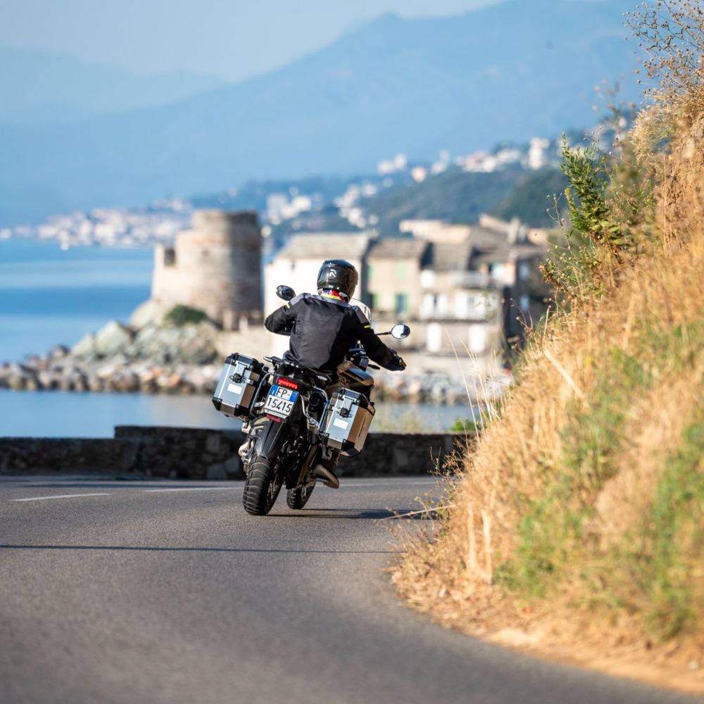 Traumreise Umbrien in Motorradmagazin 6/26 mit Triumph Tiger 1200