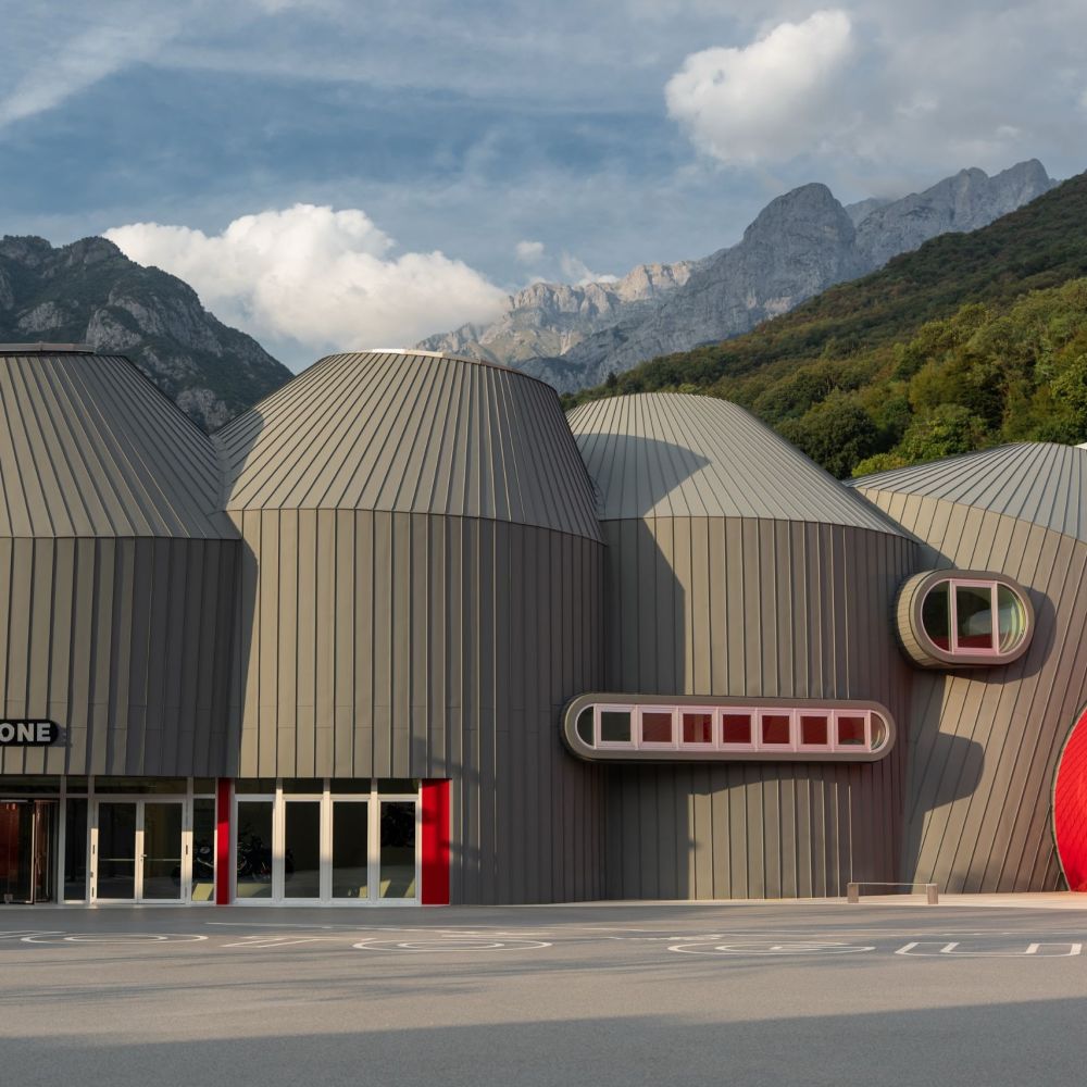 Das neue Moto Guzzi Werk in Mandello