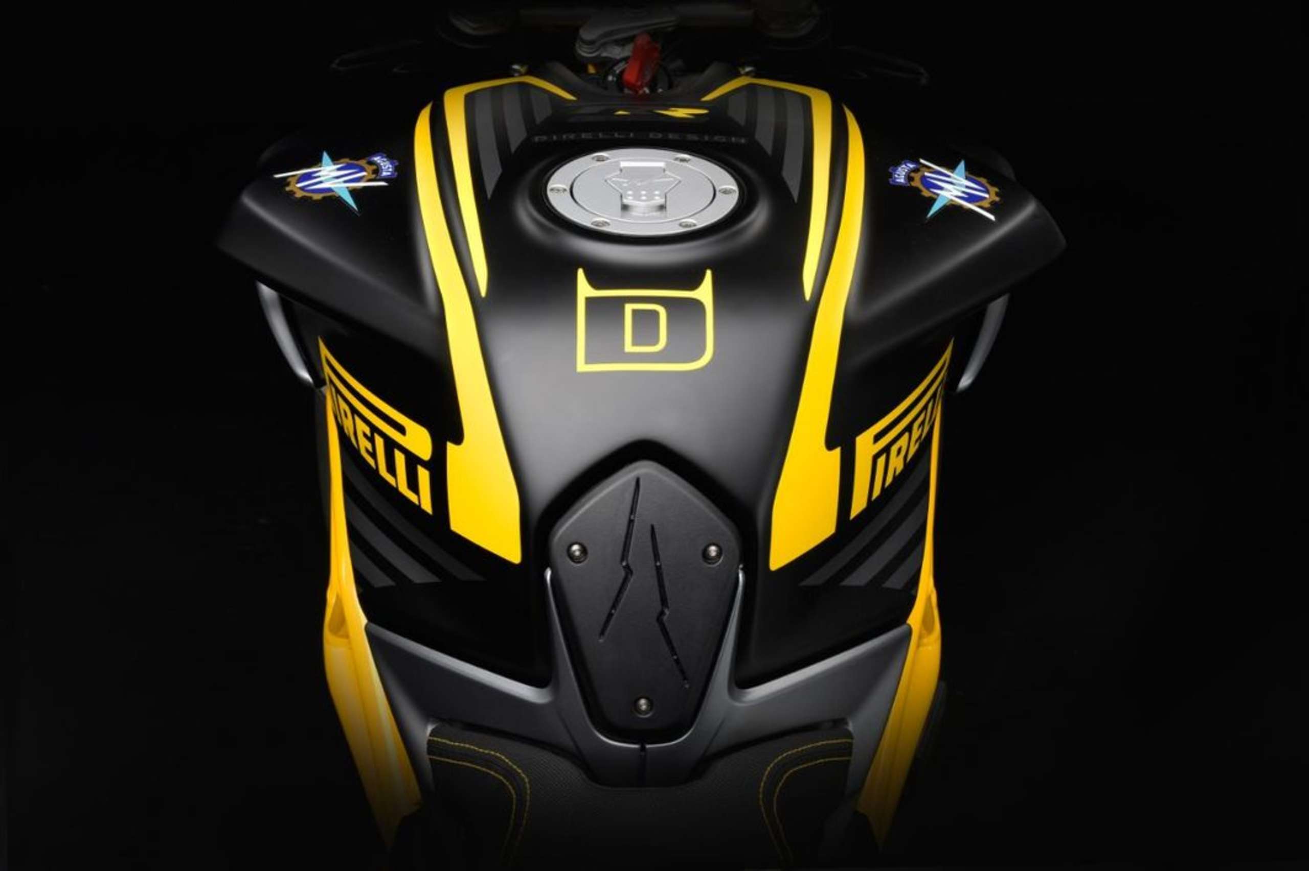 Dragster 800 rr pirelli hotsell