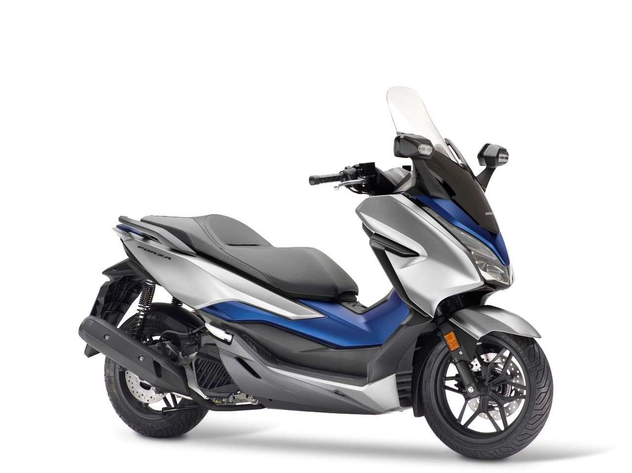 Der Honda Forza zählt zu den schönsten Rollern aus Japan in der 125er Klasse. Und zu den hochwertigsten.