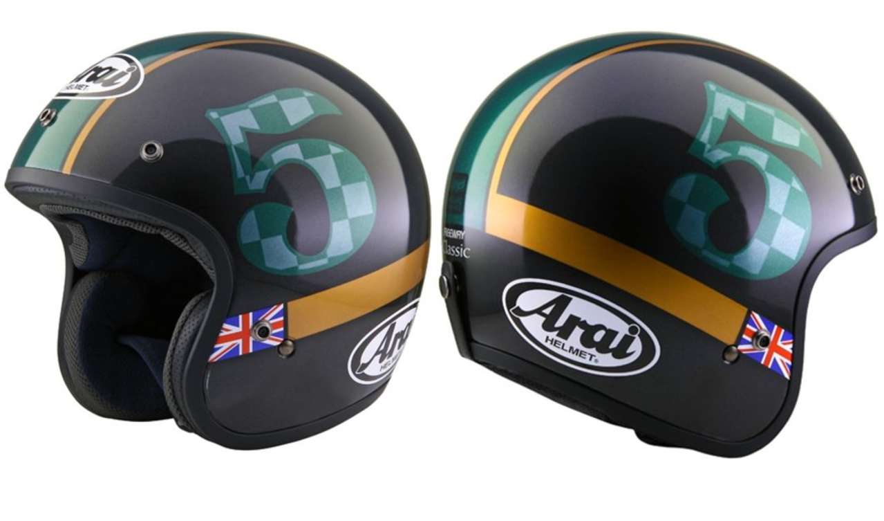 Arai Freeway Classic Union: K.OT ist in seine Triumph Bobber Black verliebt und jetzt auch in diesen Helm im britischen Stil.
