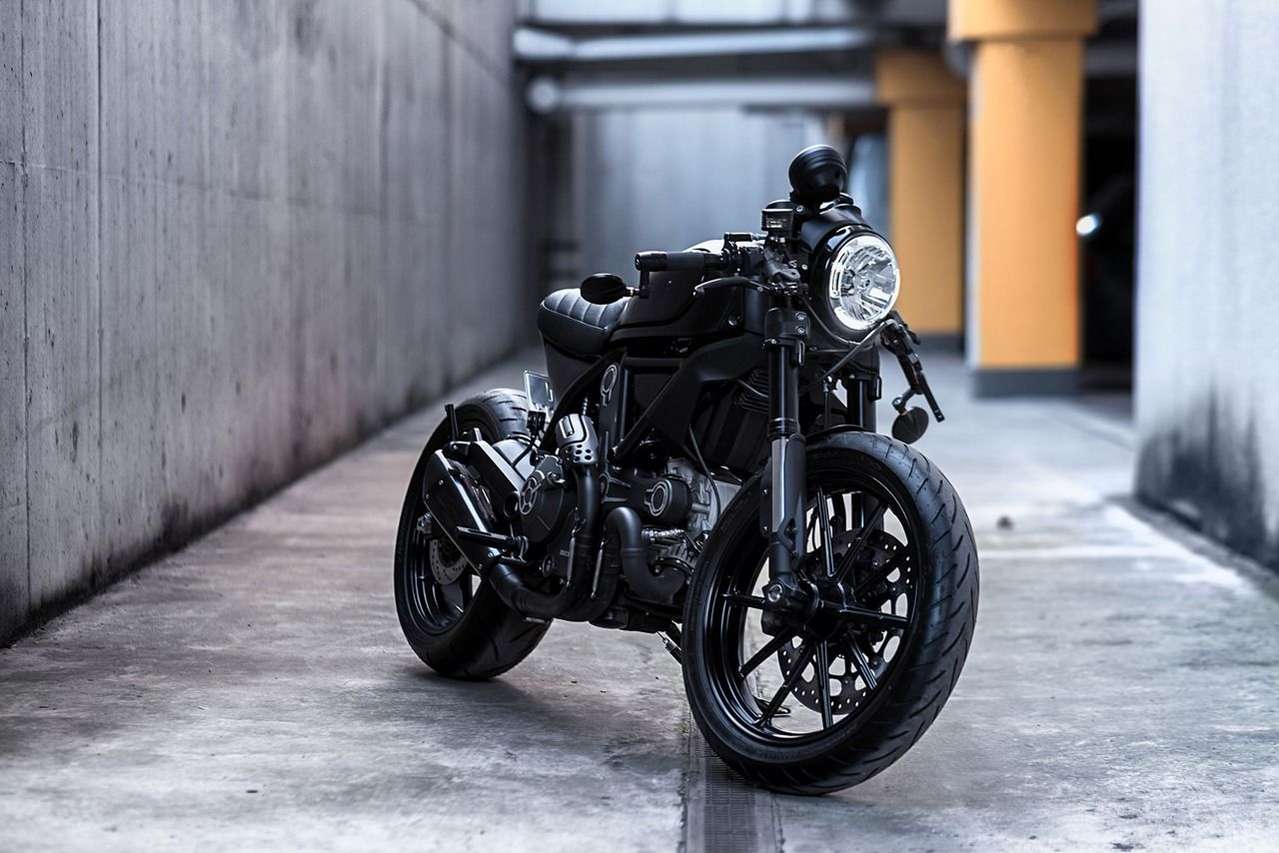 Best Private Customizer: “The Batass” built by Piotr, Poland