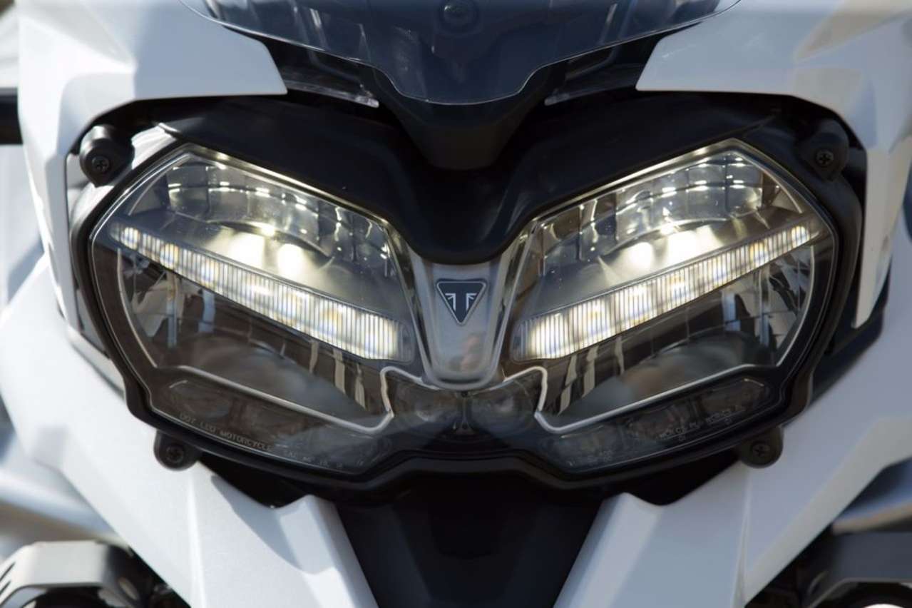 LED-Komplettanlage mit Kurvenlicht