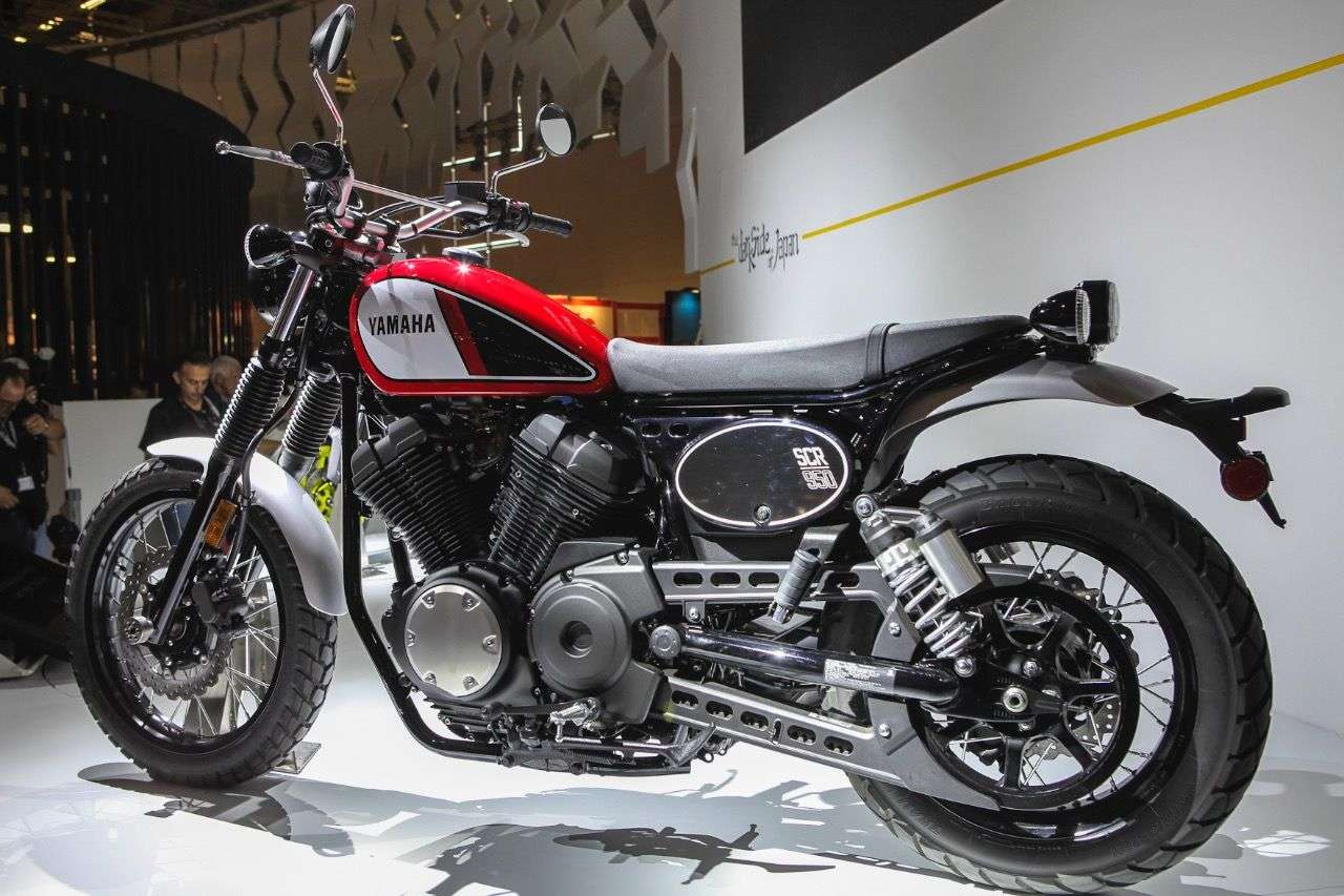 Yamaha SCR950.