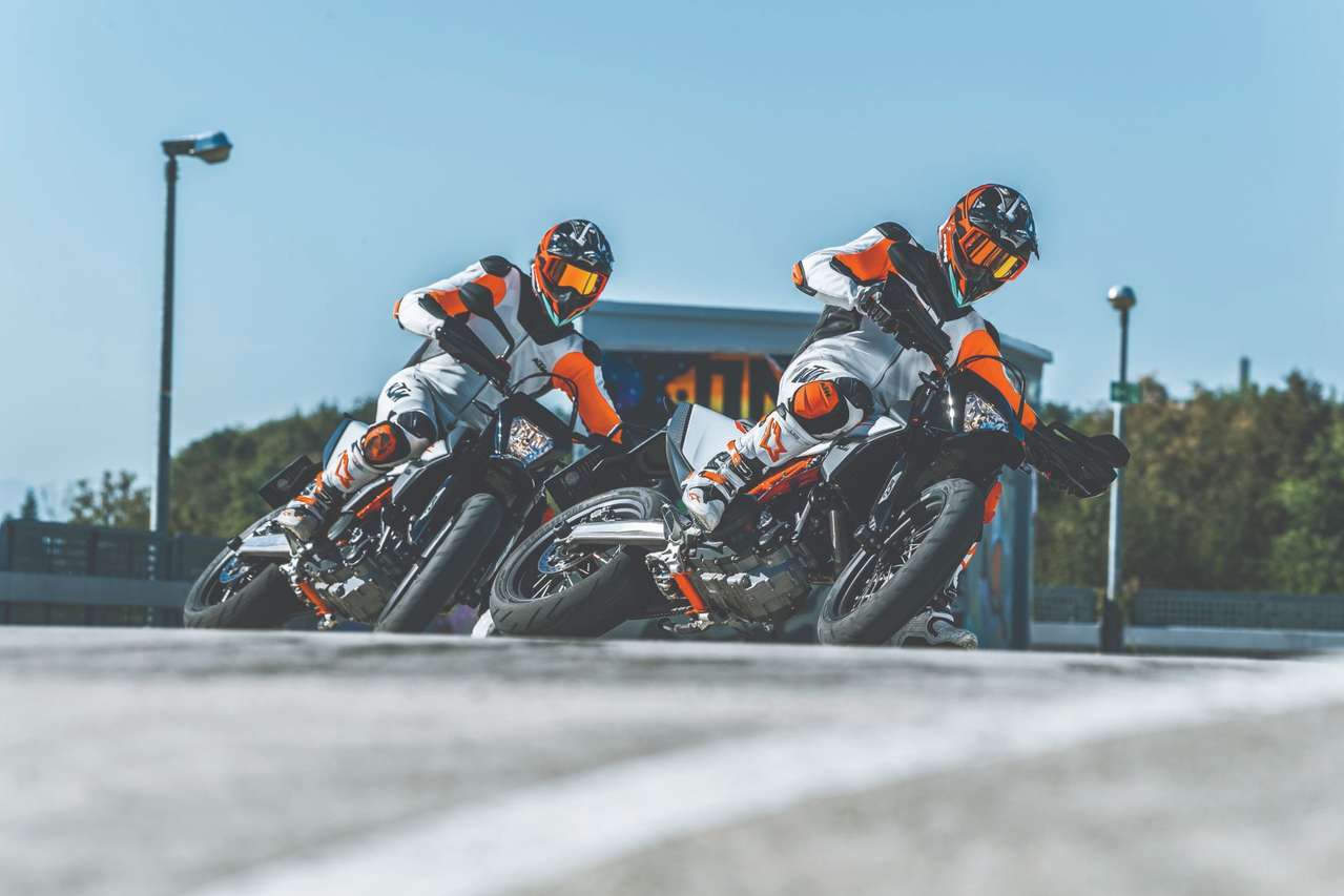 Die KTM 690 SMC R im Einsatz