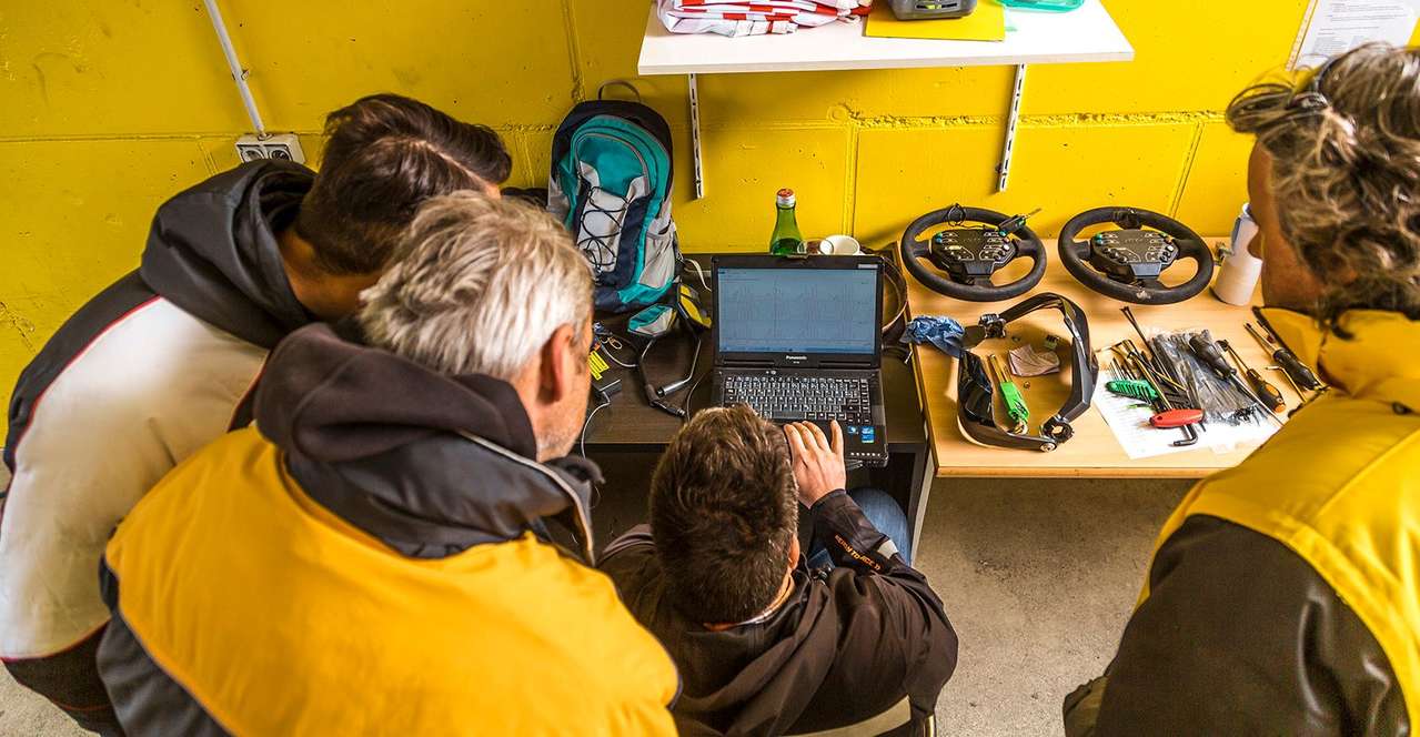 Erster Datencheck in der Box am Wachauring beim ÖAMTC