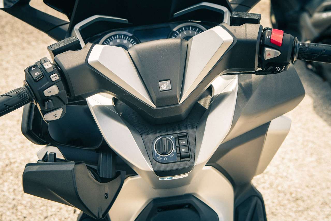 Honda Forza 300
