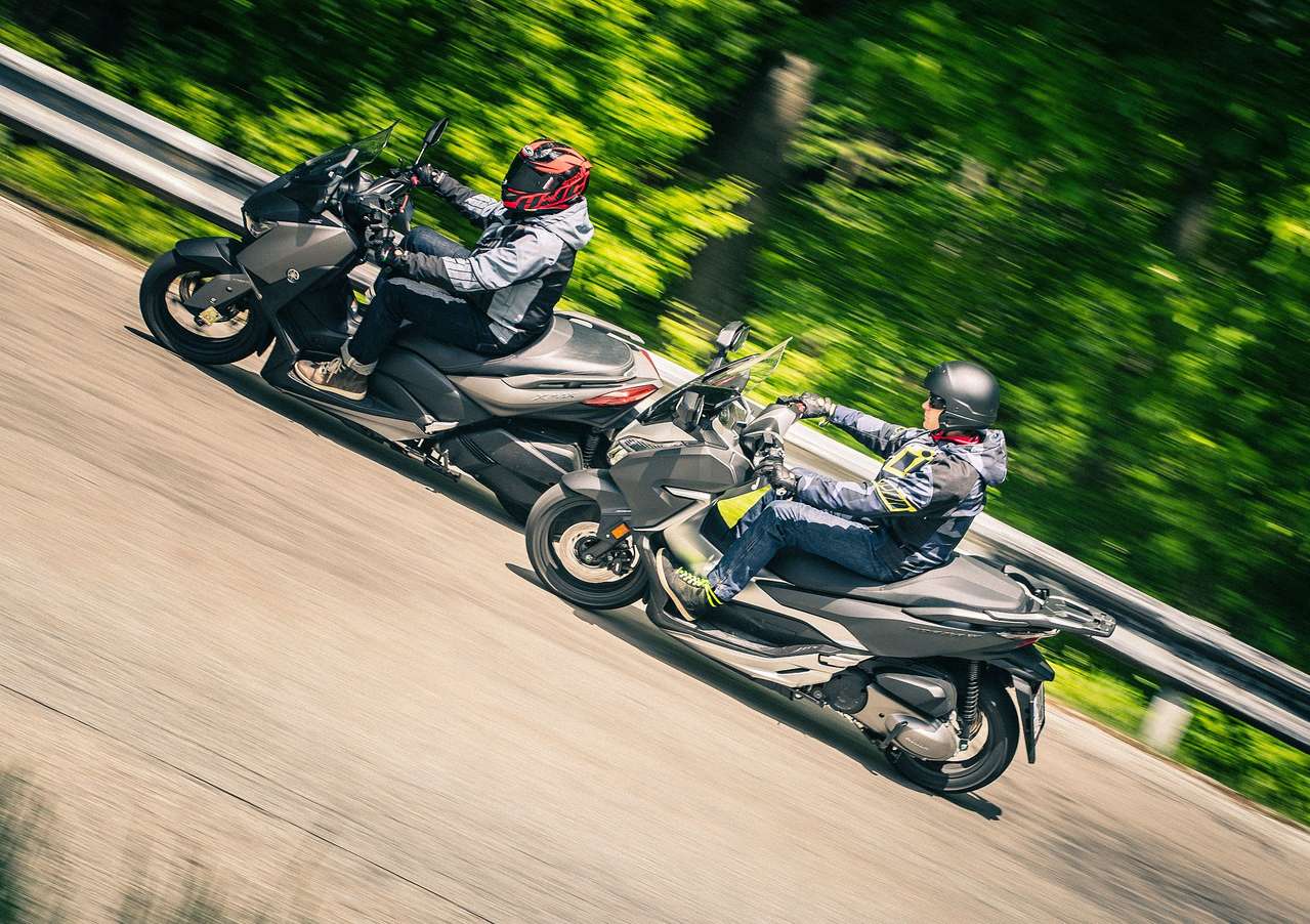 Yamaha und Honda schlagen sich tapfer