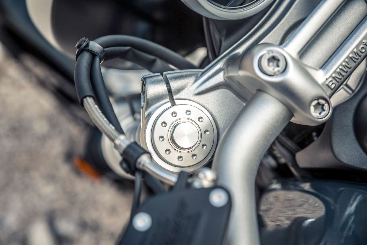 R nineT Pure mit Einstiegs-Komponenten