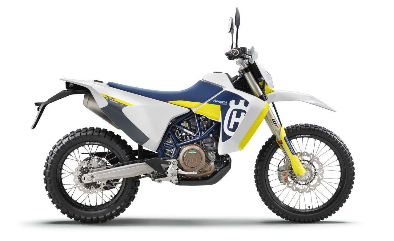 Husqvarna 701 Enduro LR: Long Range. Mit 25 Liter Gesamtvolumen.