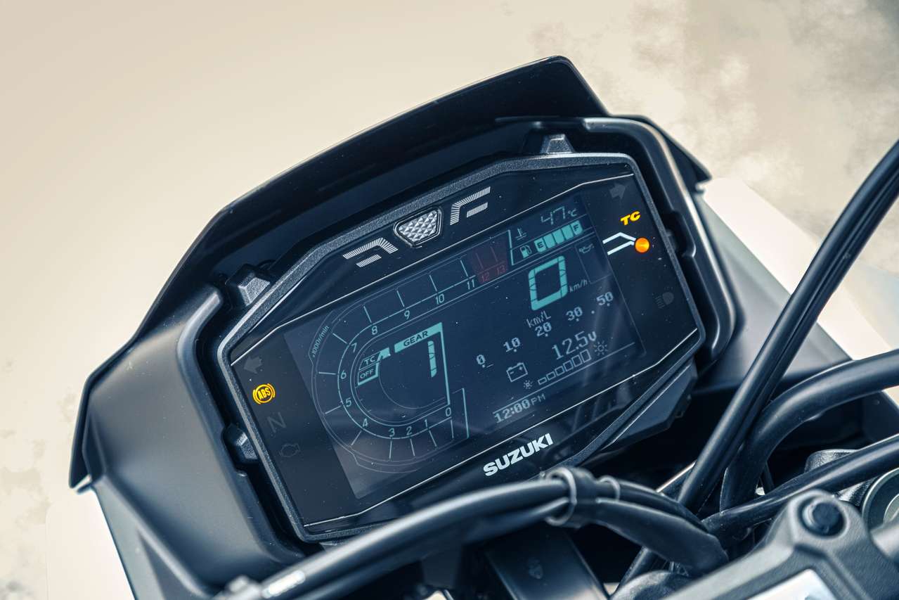 Das LC-Display ist etwas oldschool, passt aber zum Retro-­Look der Katana.