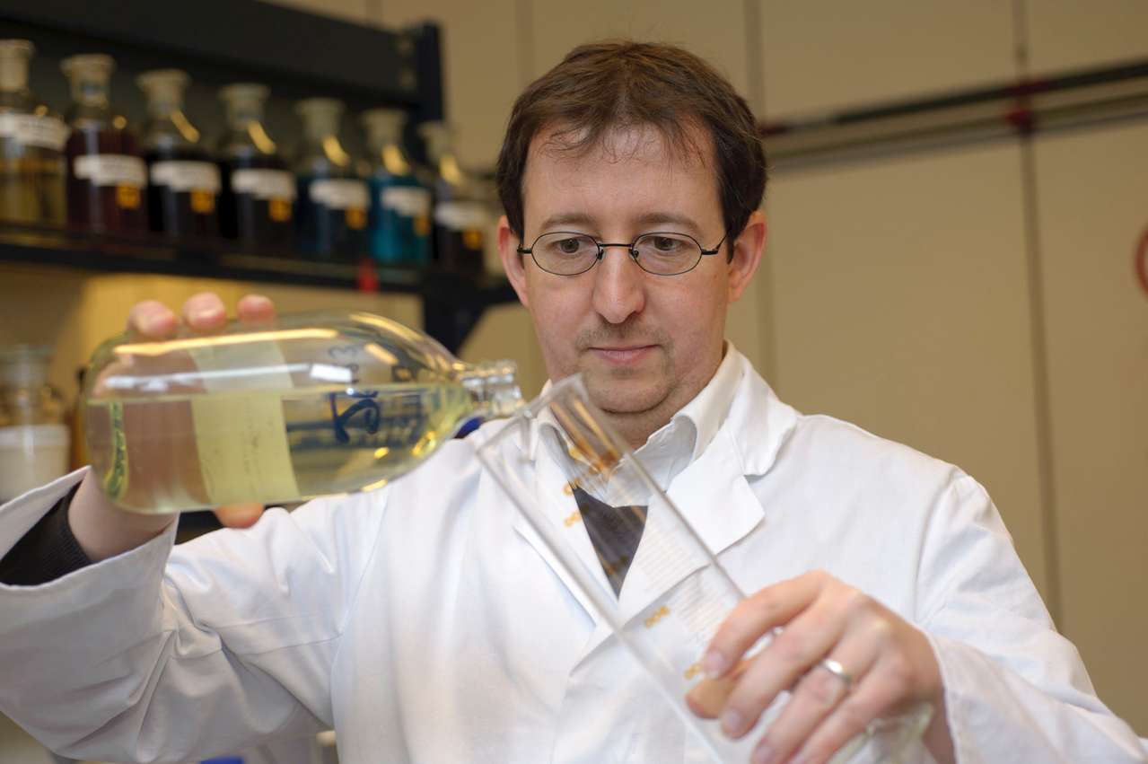 Oliver Kuhn, stellvertretender Laborleiter bei Liqui Moly. Foto: Liqui Moly GmbH