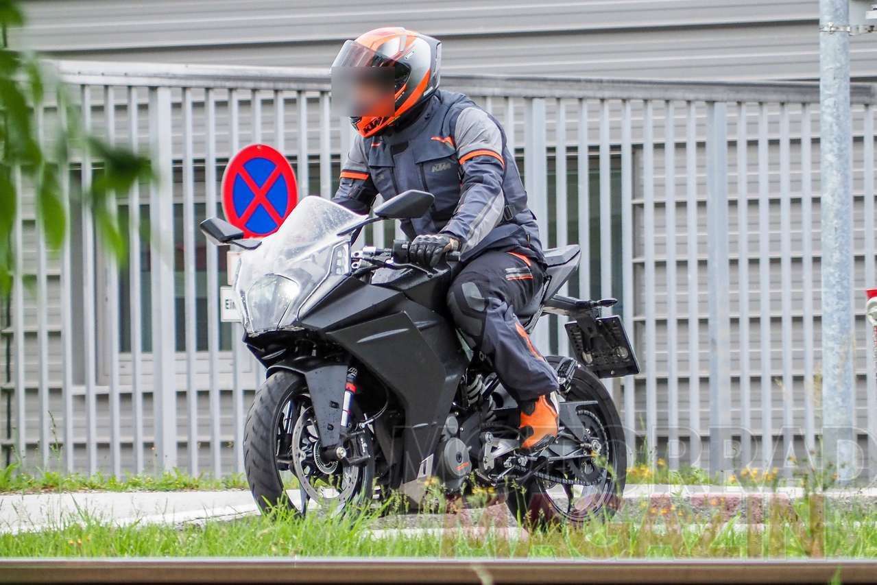 KTM RC 390 2021