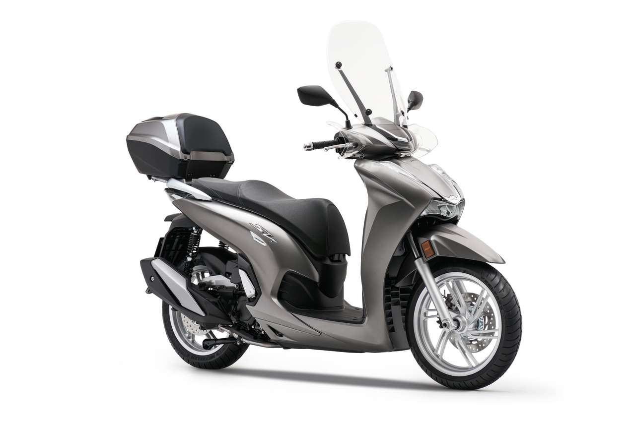 Honda SH350i - Matt Ruthenium Silver Metallic