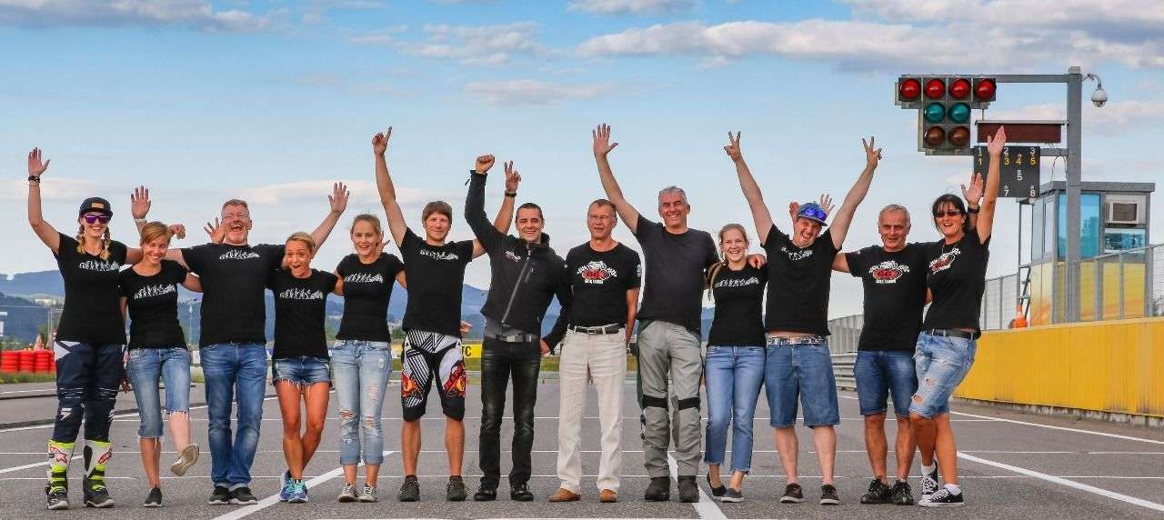 Das tollste Team der Motorrad-Welt! Nur für Euch da, einen ganzen Tag lang!