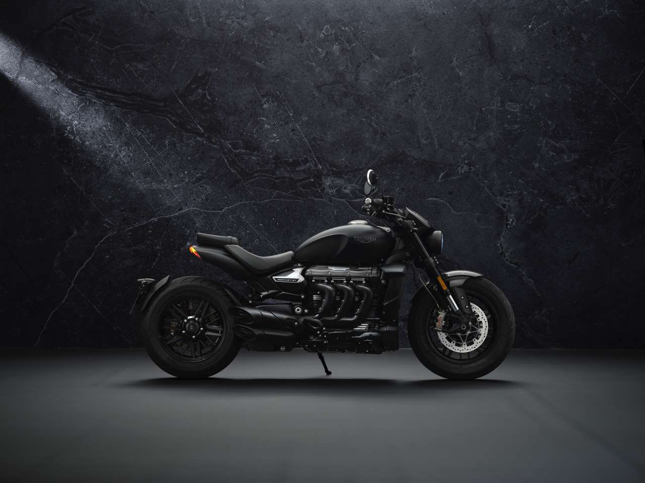 Triumph Rocket 3 Black