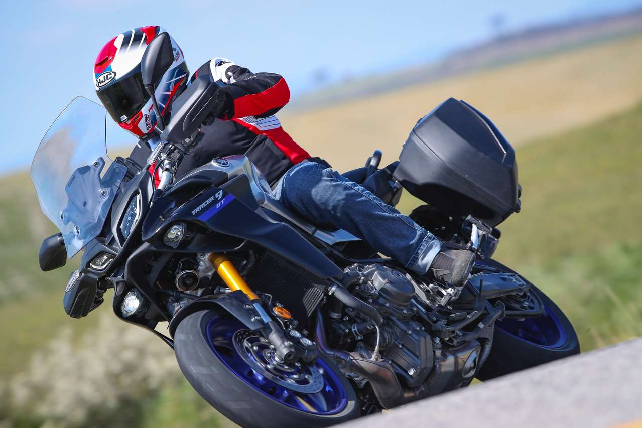 Yamaha Tracer 9 GT: Die silber-schwarz-blaue Lackierung ist dem edleren Modell vorbehalten.
