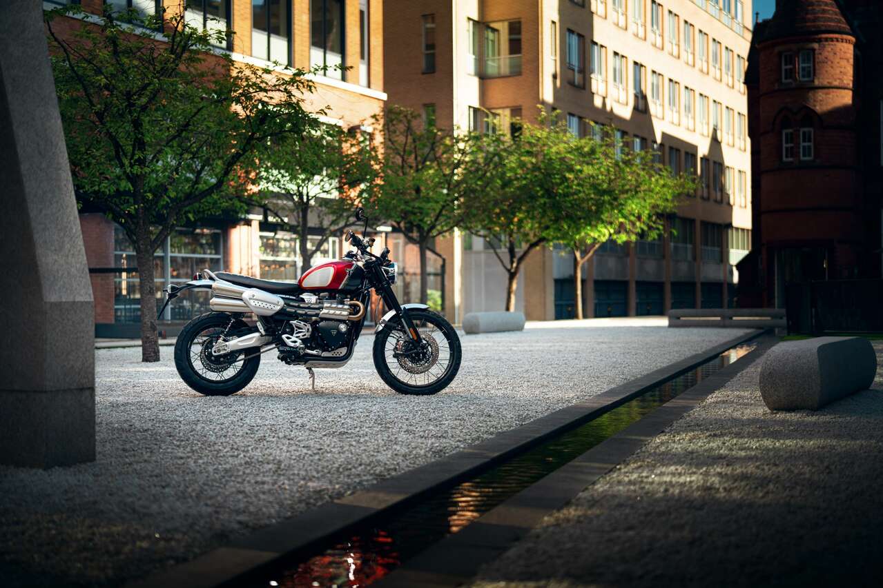 Triumph Scrambler 1200 Gold Line Edition